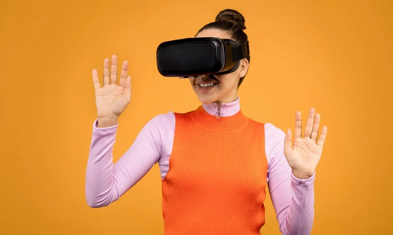 Augmented Reality and Virtual Reality