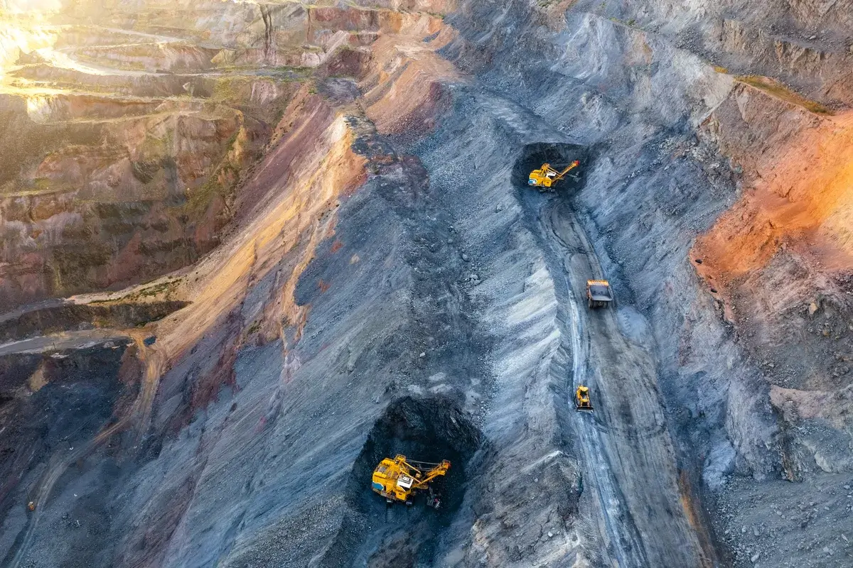 aerial-view-of-an-open-pit-of-iron-ore-resource