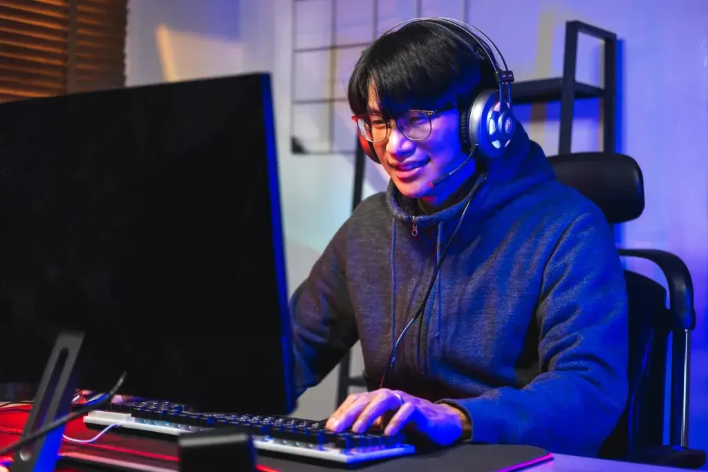 gamer-wear-headphone-competition