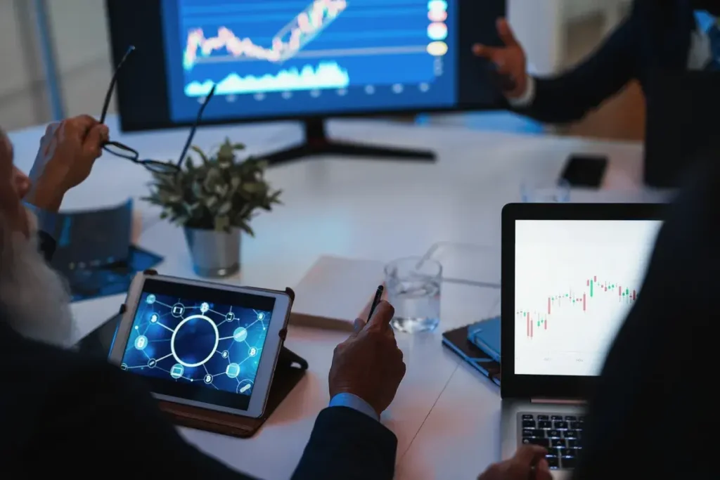 traders-team-making-stock-market