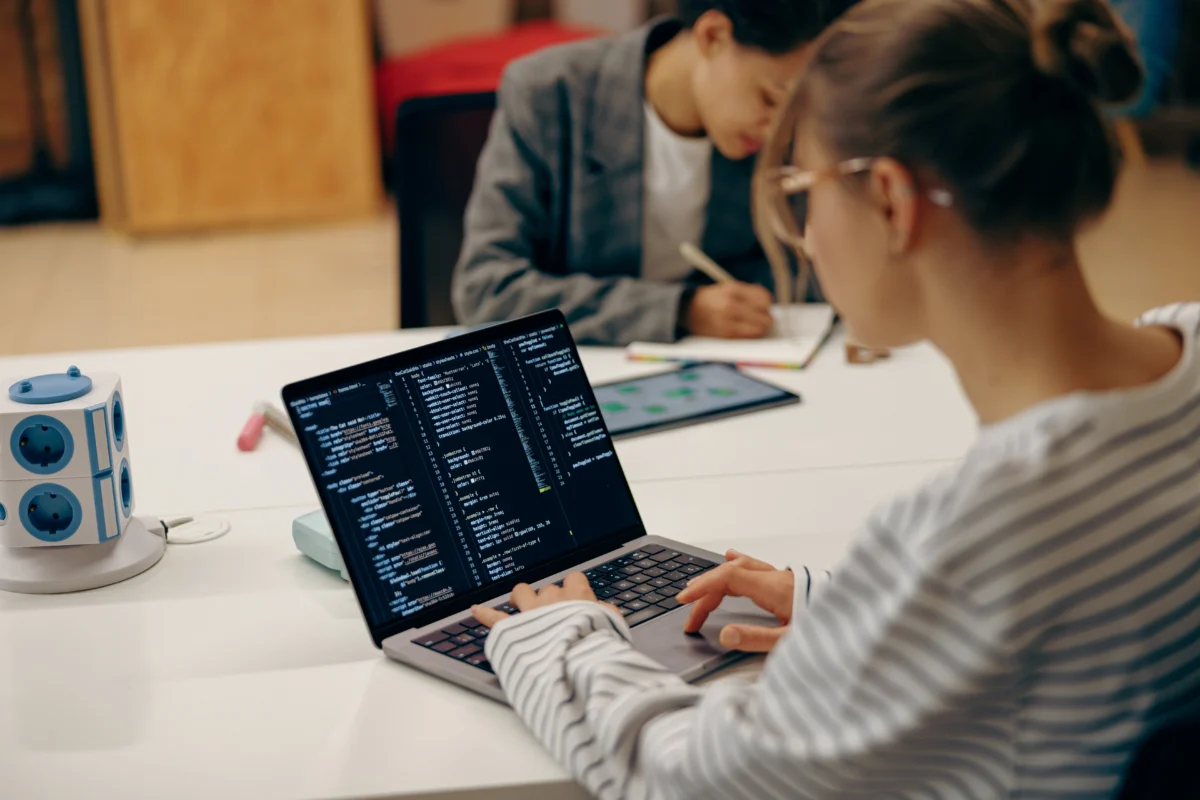 young-adults-coding-and-programming-in-the-office