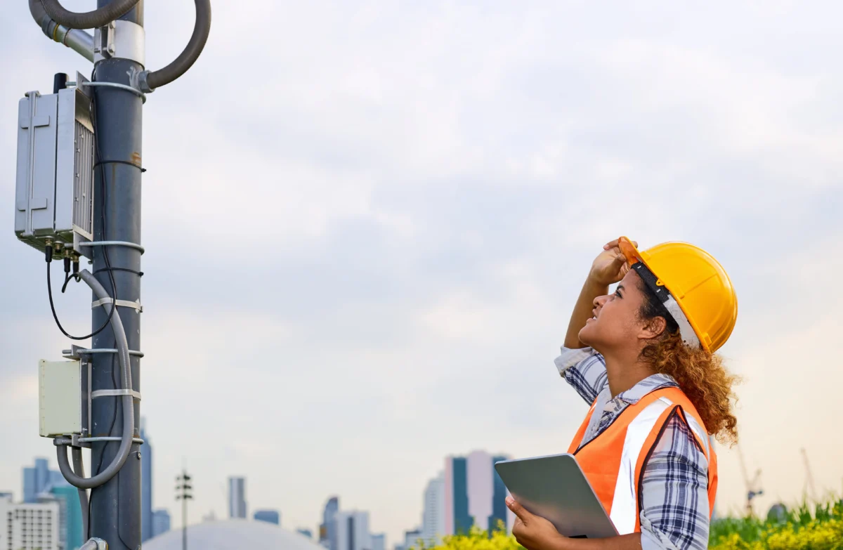 female-construction-worker-inspecting