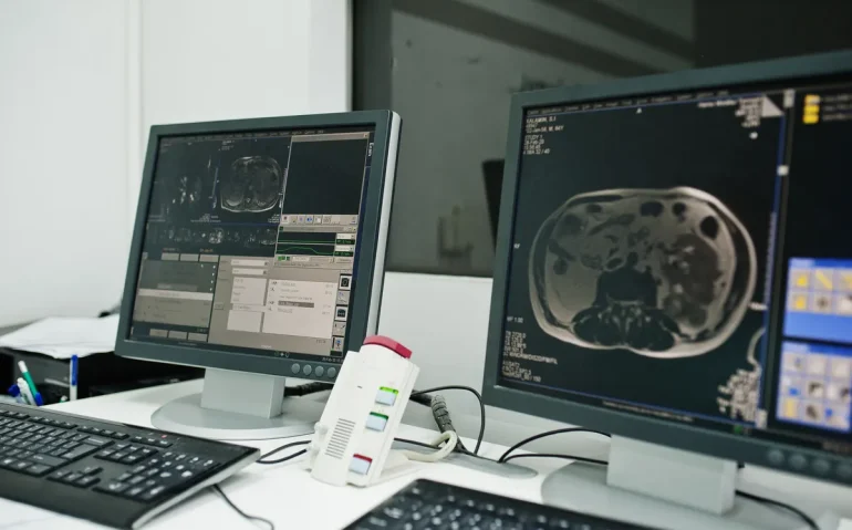 AI Surpasses Human Performance in Medical Diagnostics