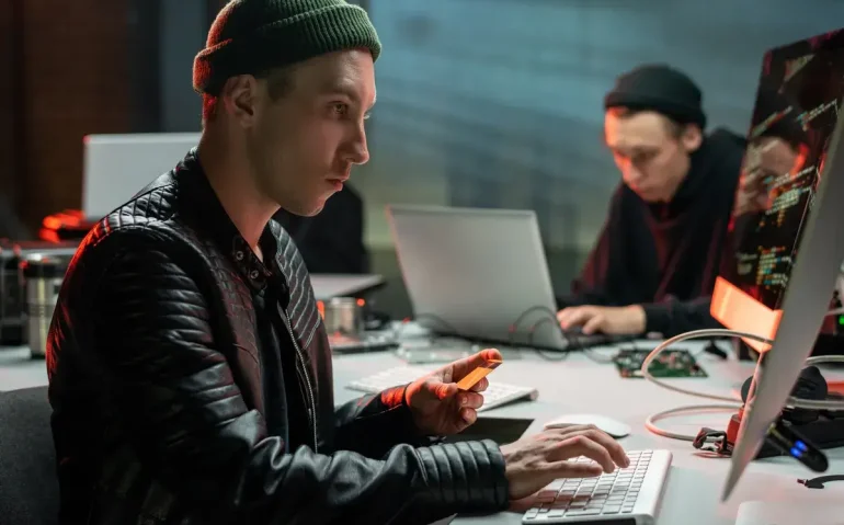 criminal-with-plastic-card-looking