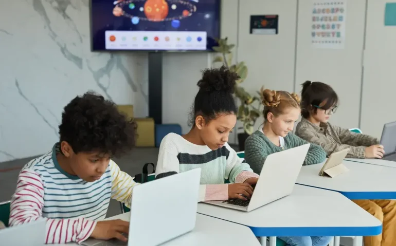 group-of-children-studying