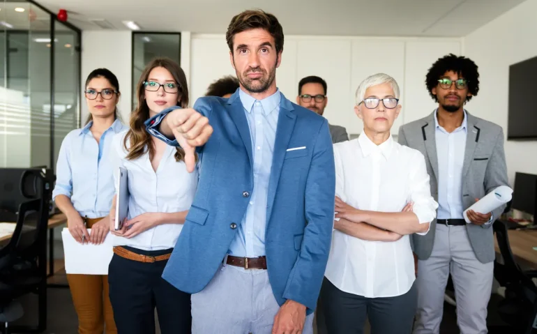 group-of-unsuccessful-business-people