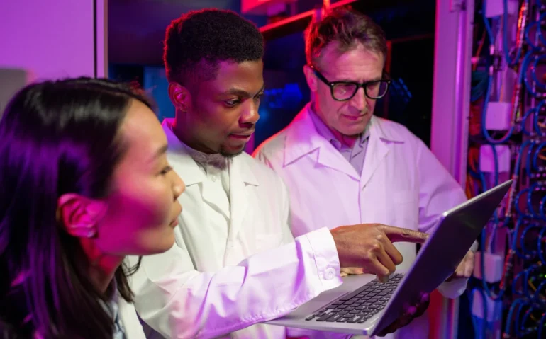 scientists-collaborating-on-research