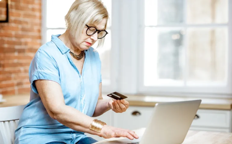 senior-woman-shopping-online