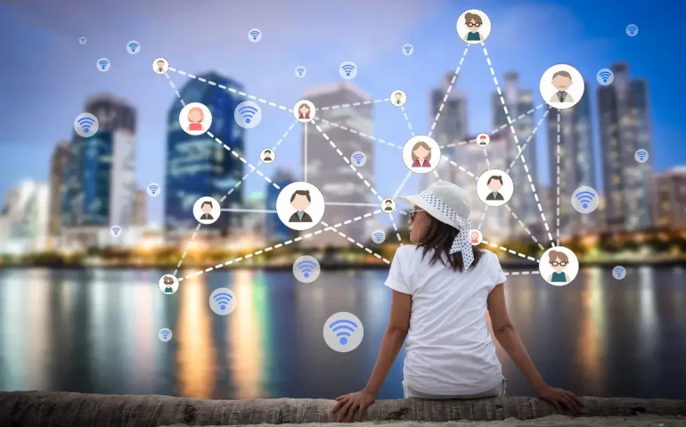 woman-sitting-in-the-city-park